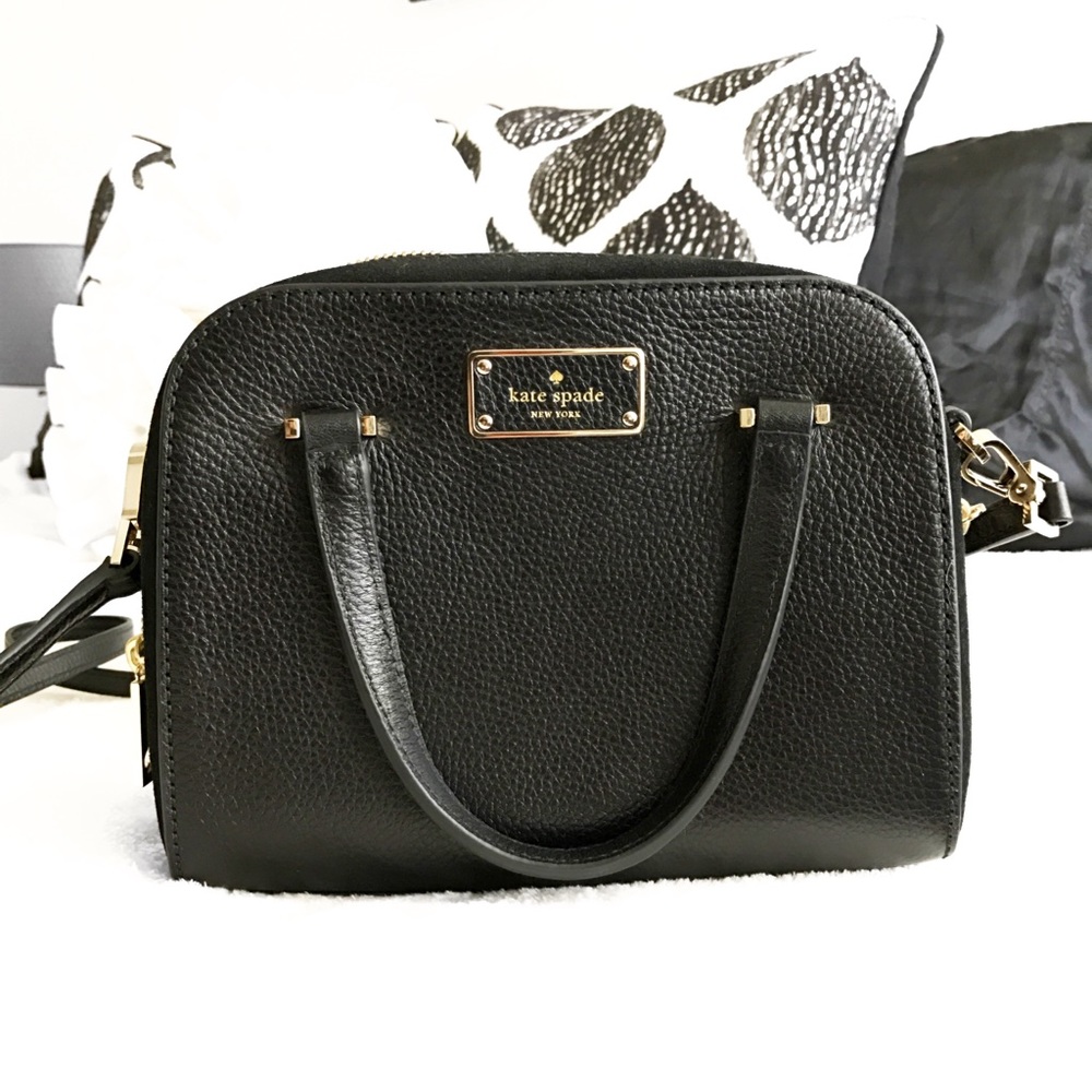 **Offers Accepted** Kate Spade Crossbody Bag